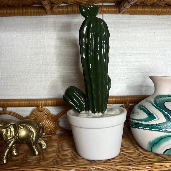Ceramic hand painted cactus statue - Picture 7 of 11